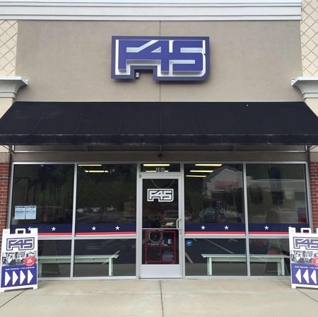 cost to operate a franchise