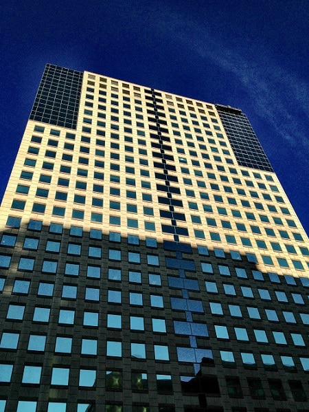 gain leverage commercial lease negotiations