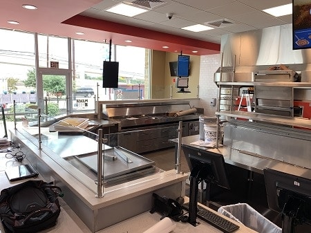 leasing restaurant space dominoes